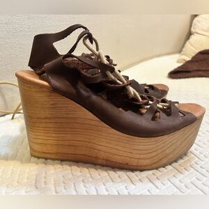 Muse and cloud wooden wedge heels